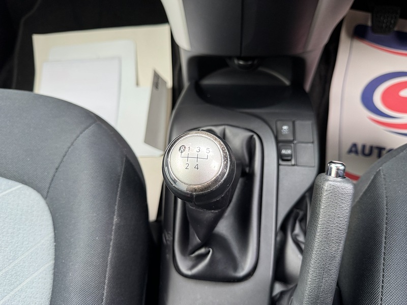 Used Toyota IQ 2014 for sale - 76185788: Photo 37