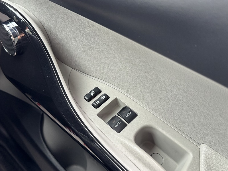 Used Toyota IQ 2014 for sale - 76185788: Photo 41