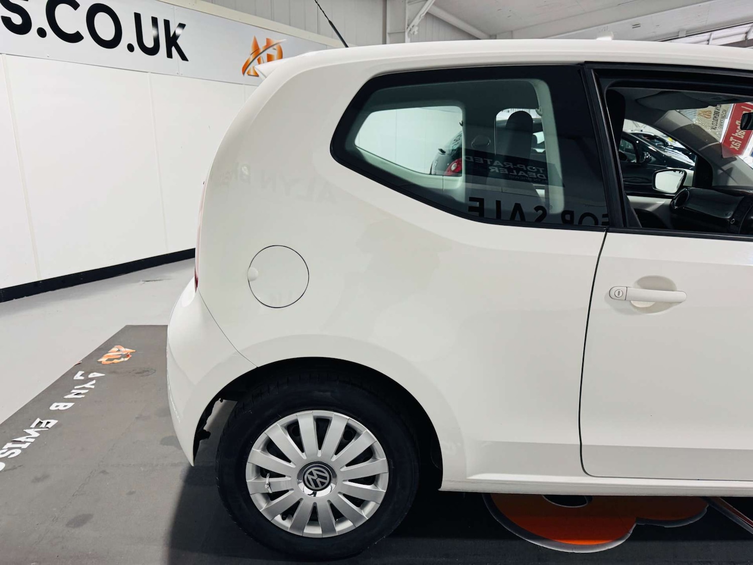 Used Volkswagen up! 2012 for sale - 77967969: Photo 11