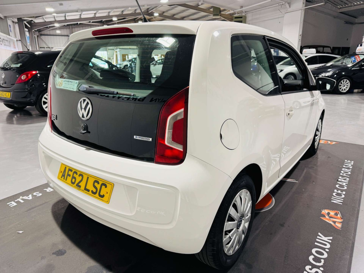 Used Volkswagen up! 2012 for sale - 77967969: Photo 4