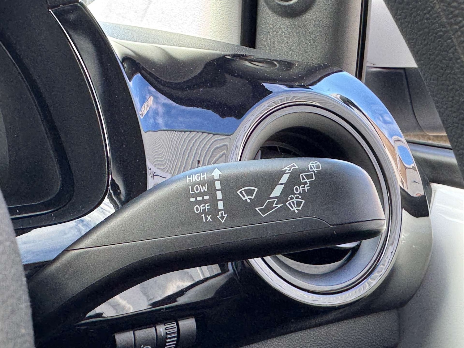 Used Volkswagen up! 2012 for sale - 77967969: Photo 41