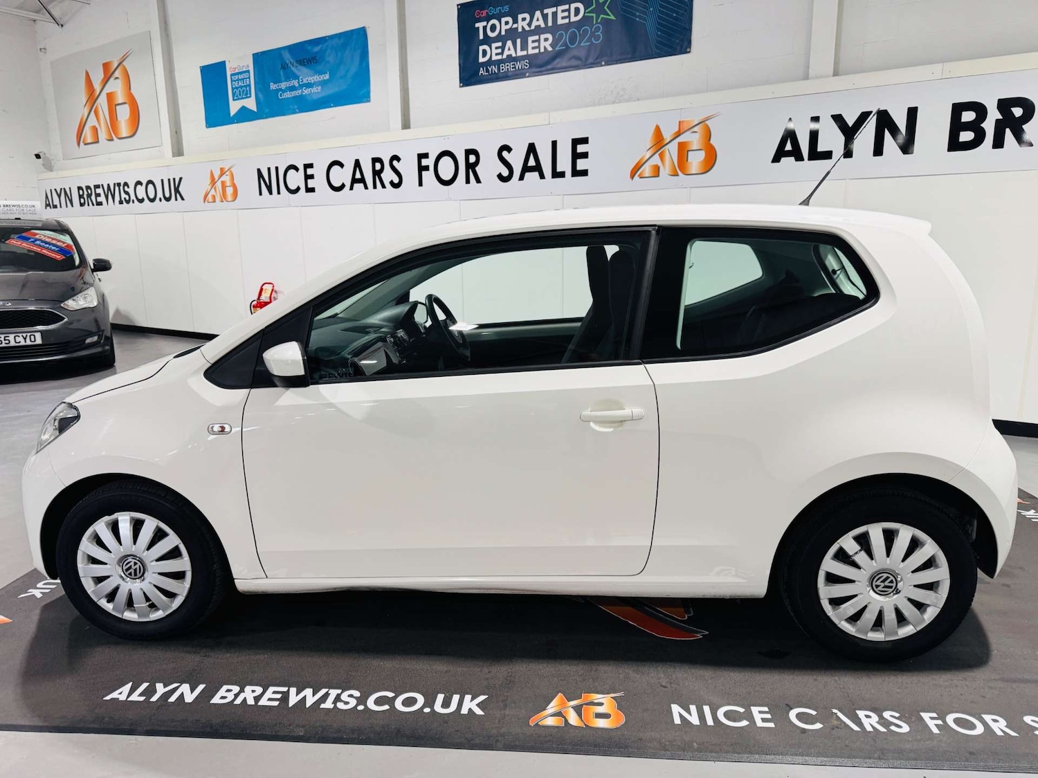 Used Volkswagen up! 2012 for sale - 77967969: Photo 6