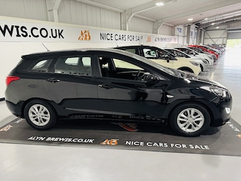 Used Hyundai i30 2012 for sale - 75662395: Photo