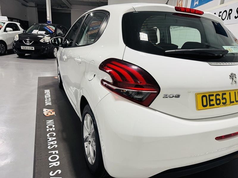 Used Peugeot 208 2016 for sale - 76392278: Photo 10