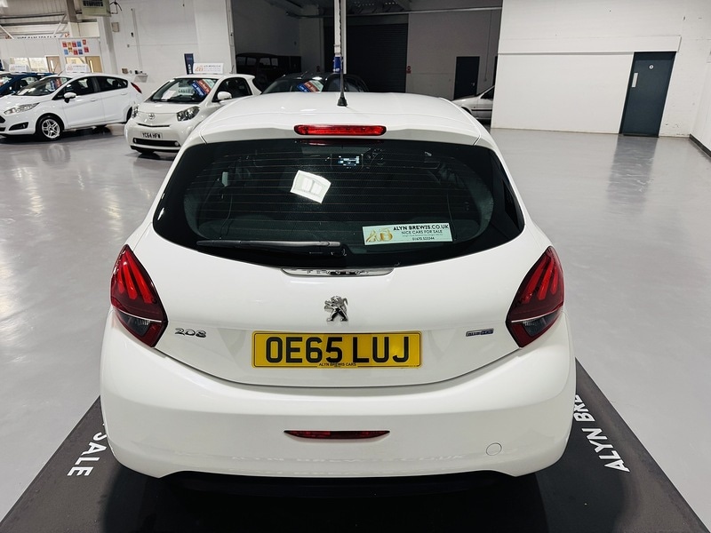 Used Peugeot 208 2016 for sale - 76392278: Photo 14