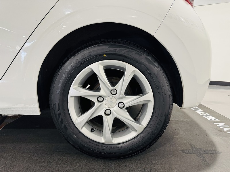 Used Peugeot 208 2016 for sale - 76392278: Photo 15