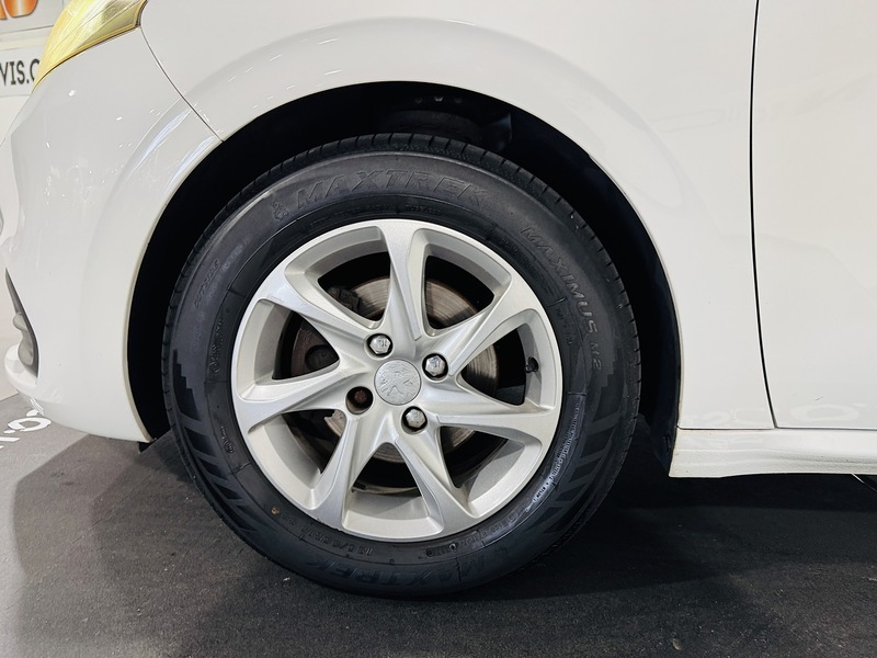 Used Peugeot 208 2016 for sale - 76392278: Photo 16