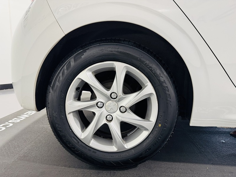 Used Peugeot 208 2016 for sale - 76392278: Photo 18