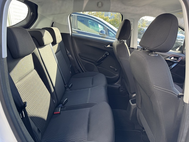 Used Peugeot 208 2016 for sale - 76392278: Photo 30