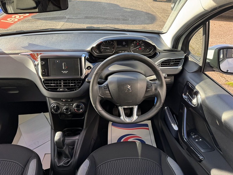 Used Peugeot 208 2016 for sale - 76392278: Photo 35