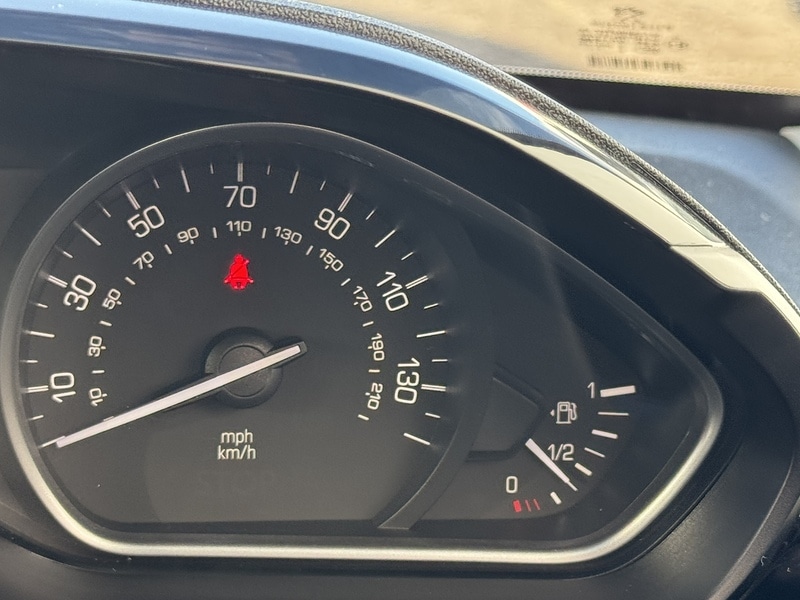 Used Peugeot 208 2016 for sale - 76392278: Photo 39