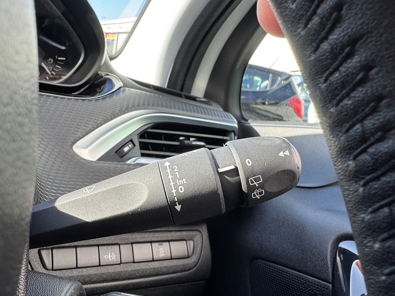 Used Peugeot 208 2016 for sale - 76392278: Photo 52