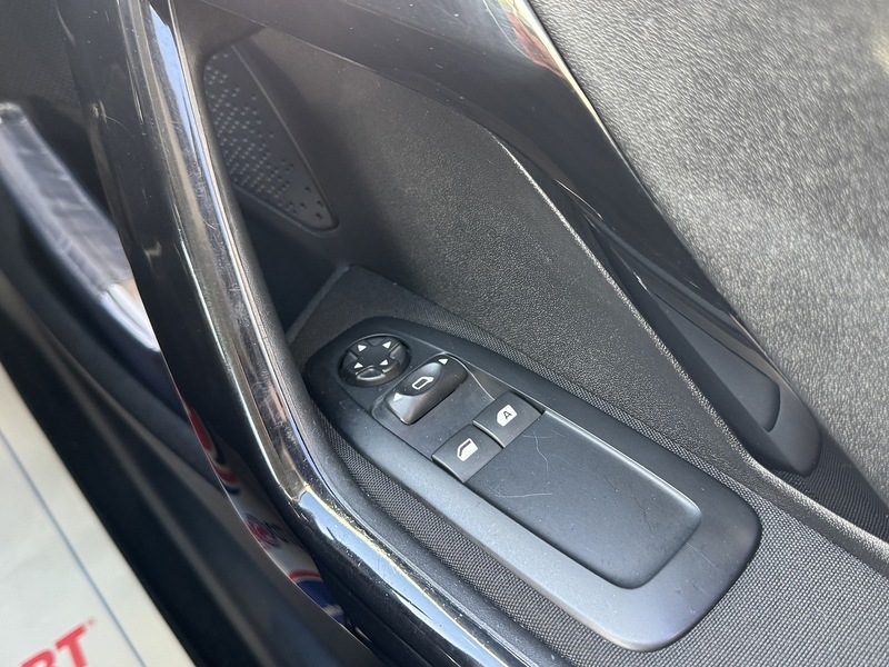 Used Peugeot 208 2016 for sale - 76392278: Photo 53