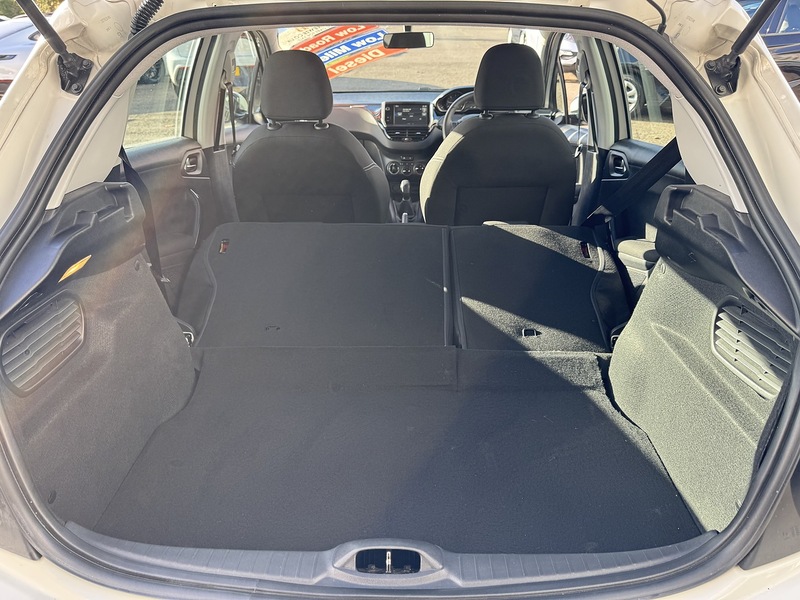 Used Peugeot 208 2016 for sale - 76392278: Photo 60