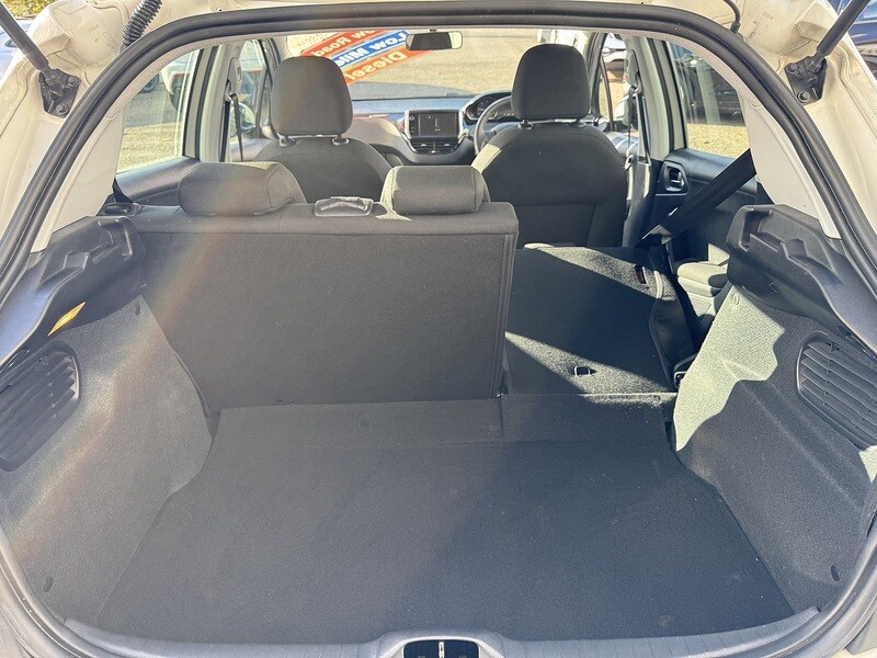 Used Peugeot 208 2016 for sale - 76392278: Photo 63