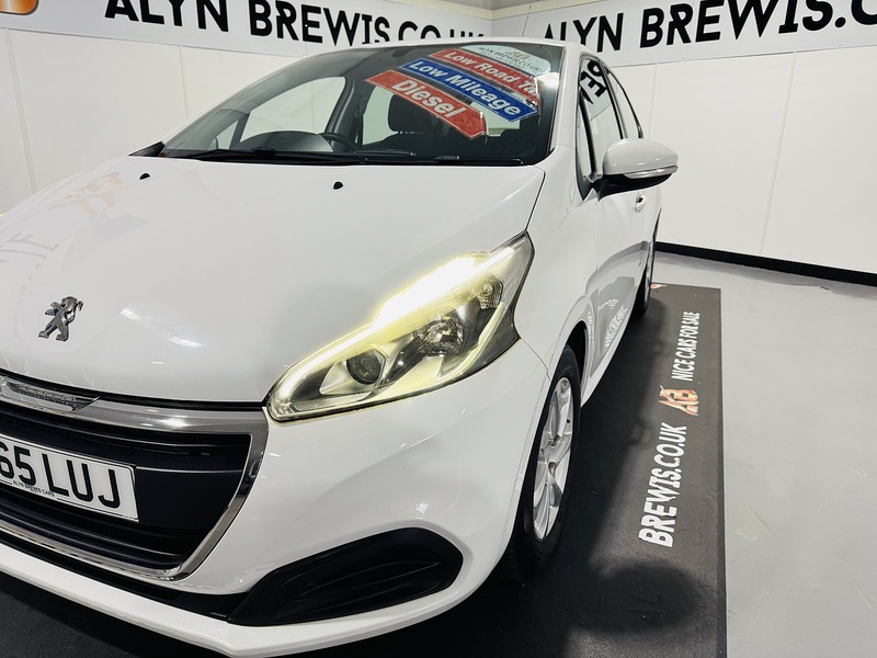 Used Peugeot 208 2016 for sale - 76392278: Photo 7