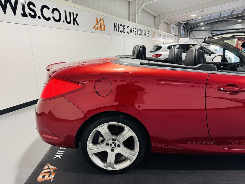 Used Peugeot 308 2012 for sale - 76599960: Photo 11