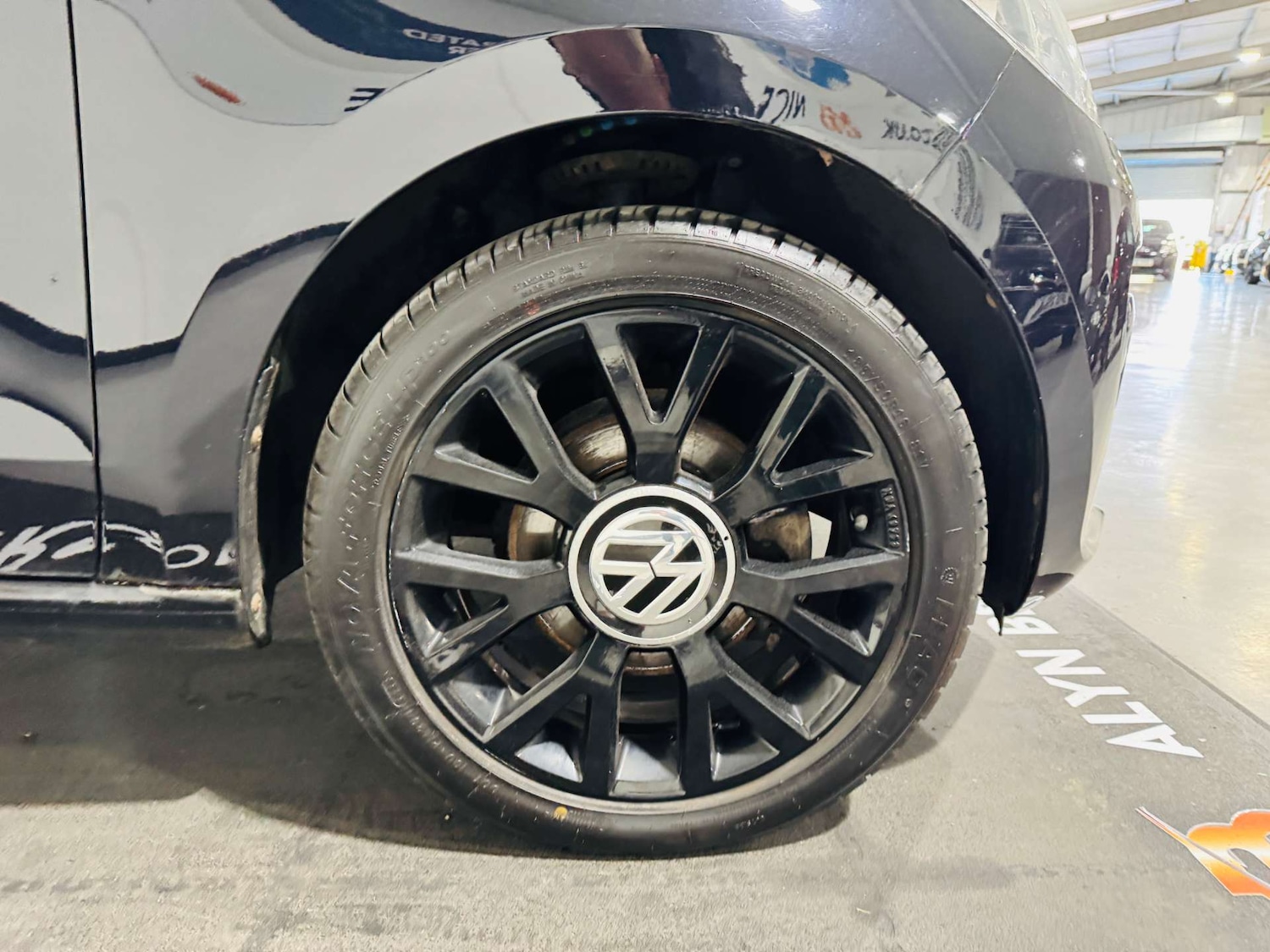 Used Volkswagen up! 2014 for sale - 77916425: Photo 17