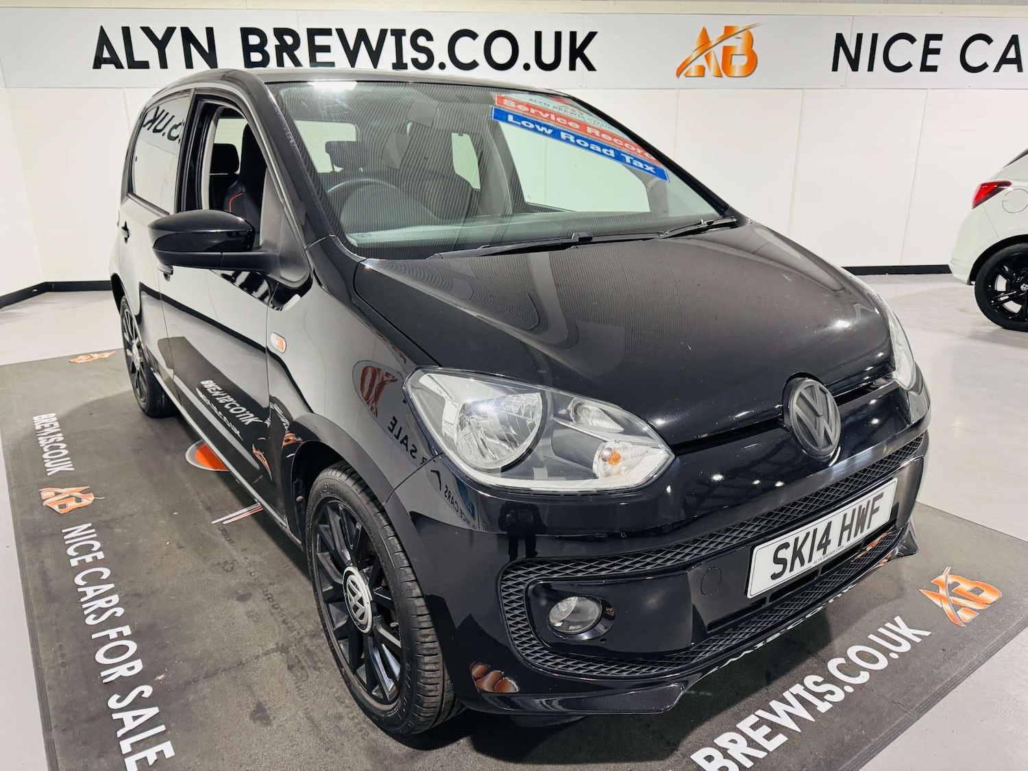 Used Volkswagen up! 2014 for sale - 77916425: Photo 2