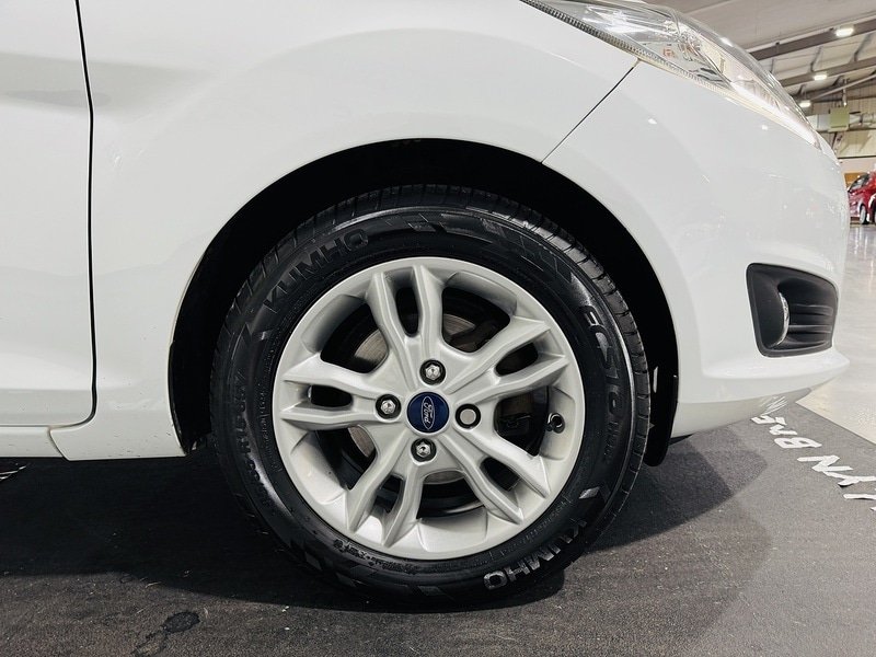 Used Ford Fiesta 2017 for sale - 76896572: Photo 17