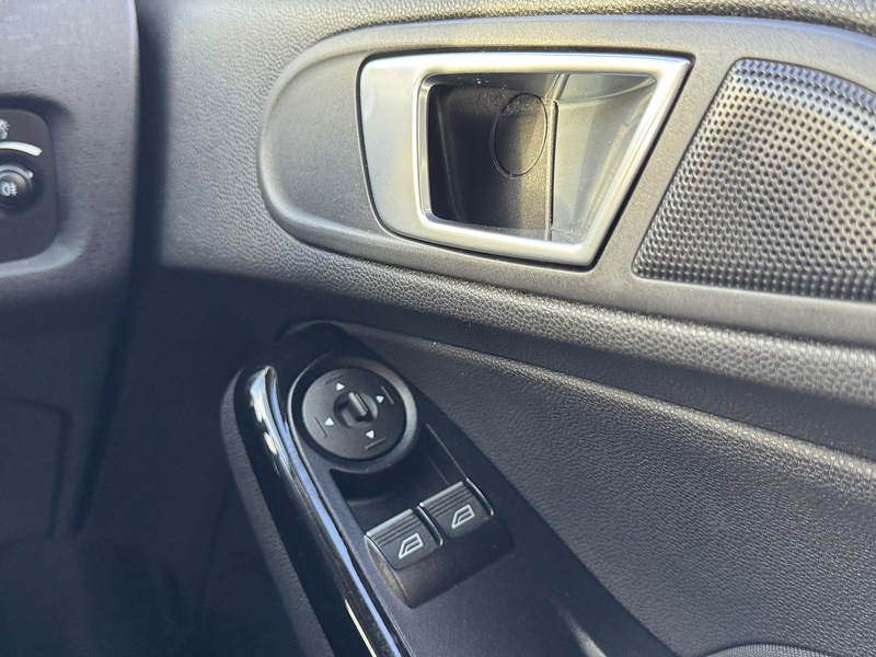 Used Ford Fiesta 2017 for sale - 76896572: Photo 50