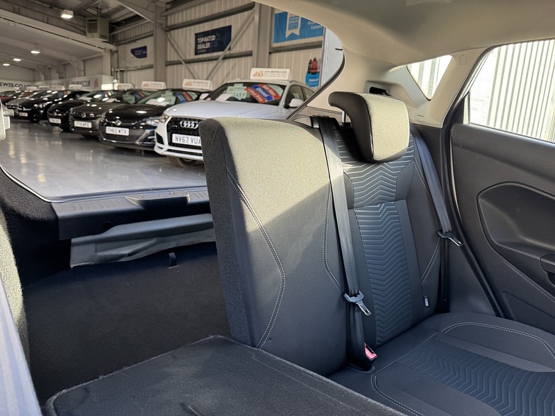 Used Ford Fiesta 2017 for sale - 76896572: Photo 61