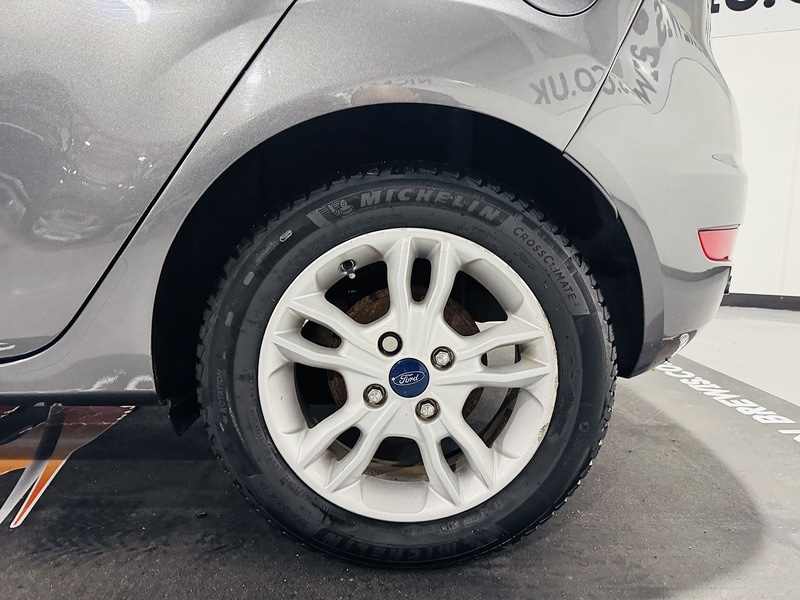 Used Ford Fiesta 2015 for sale - 76763216: Photo 15