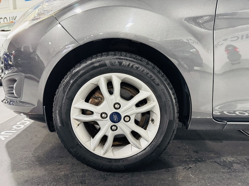 Used Ford Fiesta 2015 for sale - 76763216: Photo 16