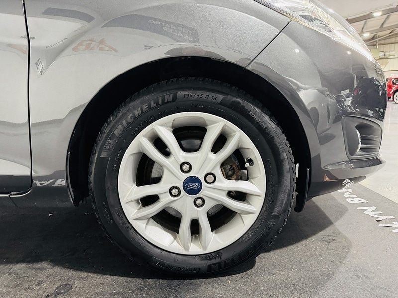 Used Ford Fiesta 2015 for sale - 76763216: Photo 17