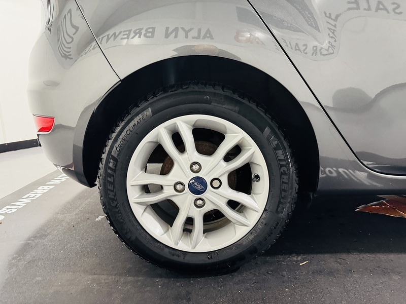 Used Ford Fiesta 2015 for sale - 76763216: Photo 18