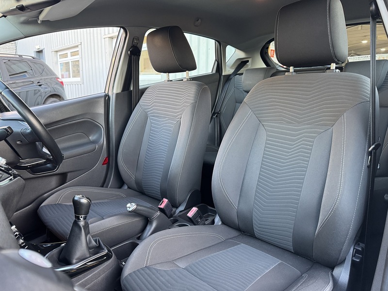 Used Ford Fiesta 2015 for sale - 76763216: Photo 25