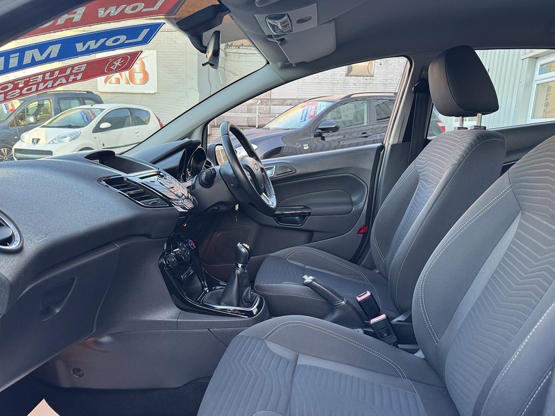 Used Ford Fiesta 2015 for sale - 76763216: Photo 26