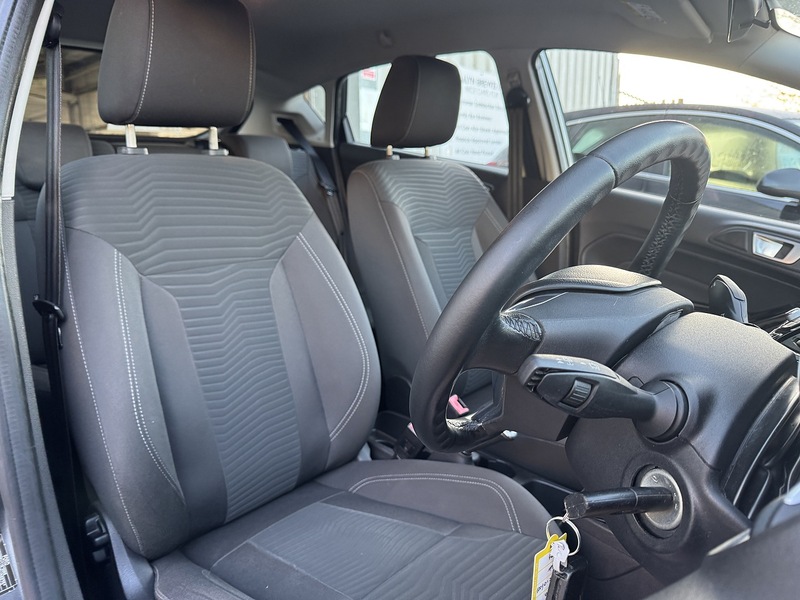 Used Ford Fiesta 2015 for sale - 76763216: Photo 32