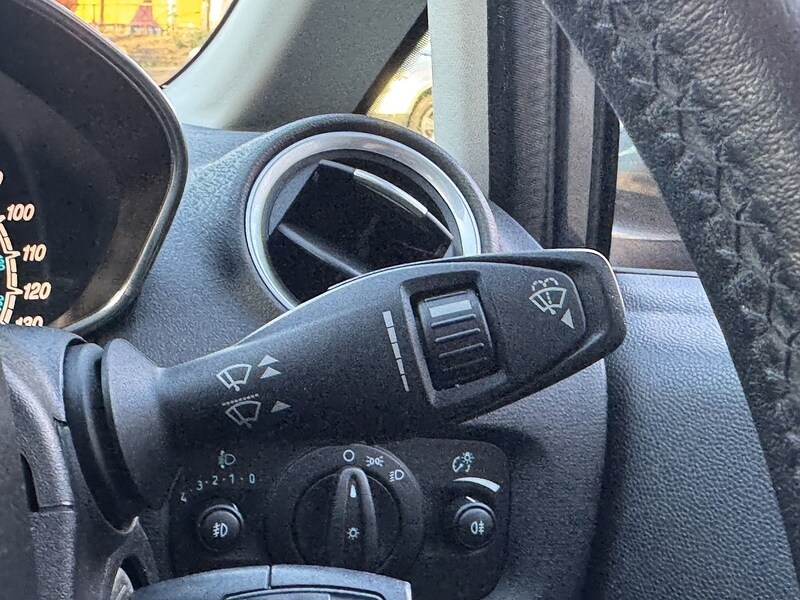 Used Ford Fiesta 2015 for sale - 76763216: Photo 49