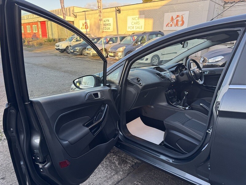 Used Ford Fiesta 2015 for sale - 76763216: Photo 53