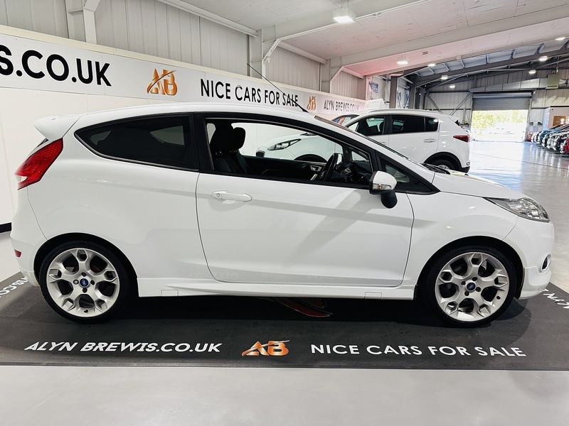 Used Ford Fiesta 2012 for sale - 76919790: Photo 3