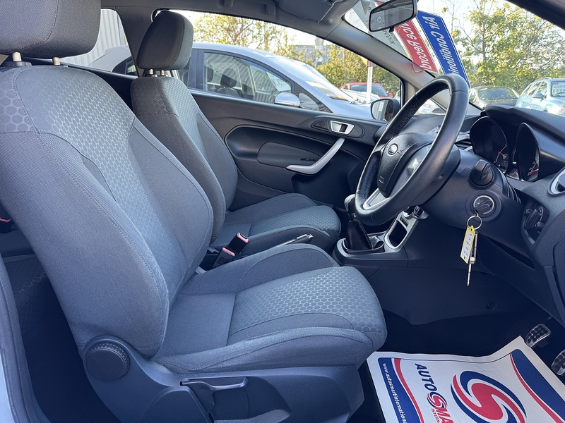 Used Ford Fiesta 2012 for sale - 76919790: Photo 31