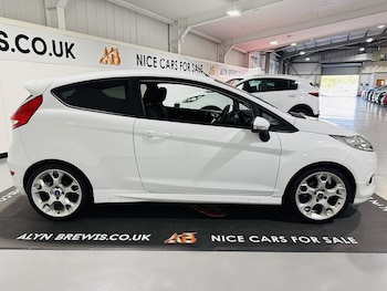 Used Ford Fiesta 2012 for sale - 76919790: Photo