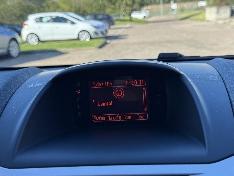 Used Ford Fiesta 2012 for sale - 76919790: Photo 40