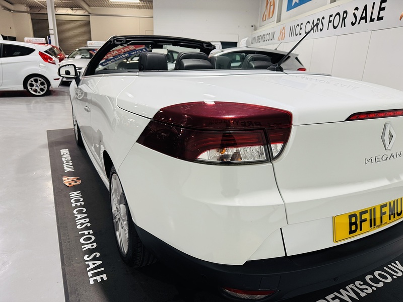 Used Renault Megane 2011 for sale - 76919788: Photo 10