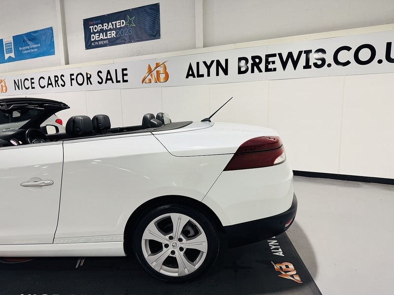 Used Renault Megane 2011 for sale - 76919788: Photo 12