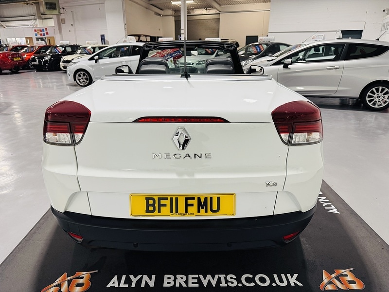 Used Renault Megane 2011 for sale - 76919788: Photo 13