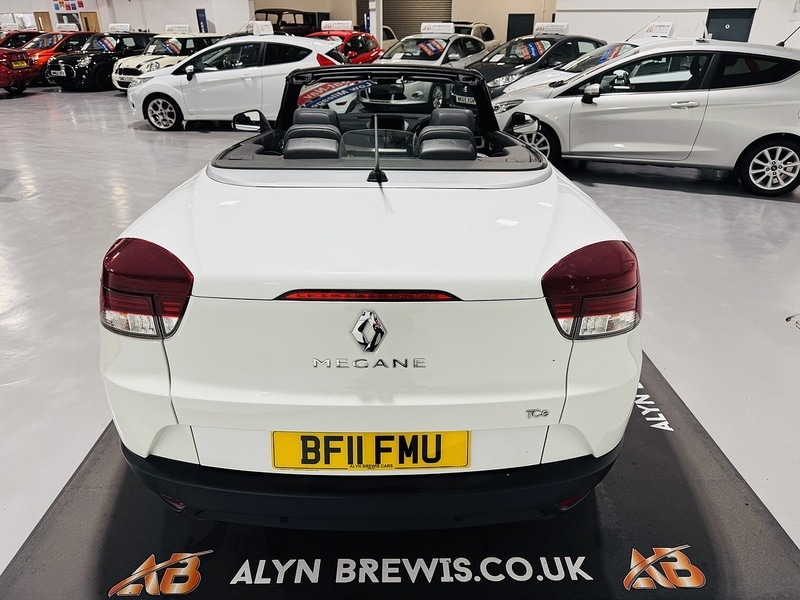 Used Renault Megane 2011 for sale - 76919788: Photo 14