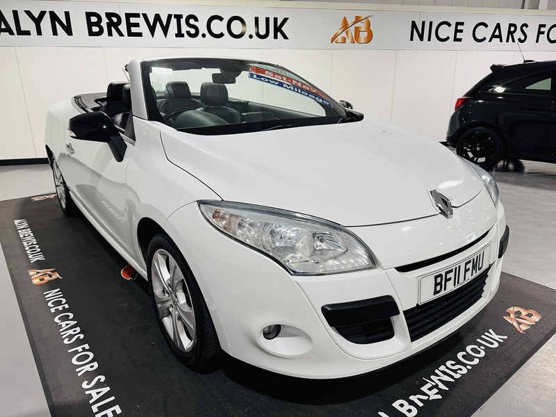 Used Renault Megane 2011 for sale - 76919788: Photo 2