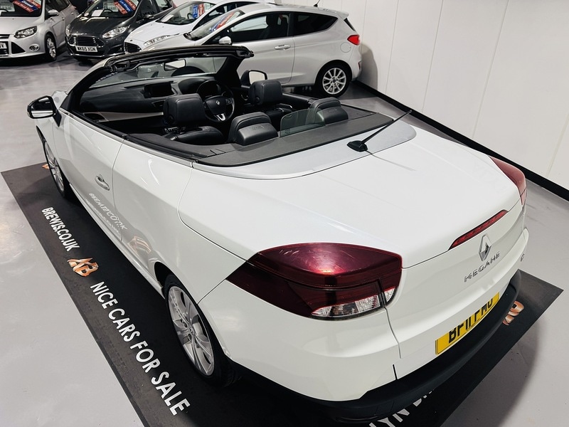 Used Renault Megane 2011 for sale - 76919788: Photo 24