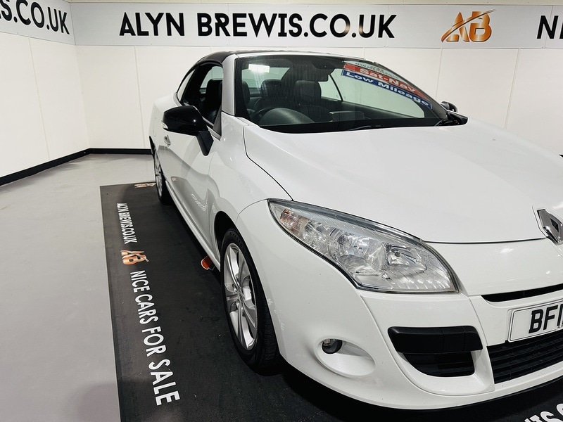 Used Renault Megane 2011 for sale - 76919788: Photo 32
