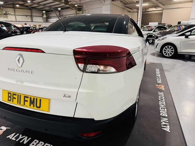 Used Renault Megane 2011 for sale - 76919788: Photo 33