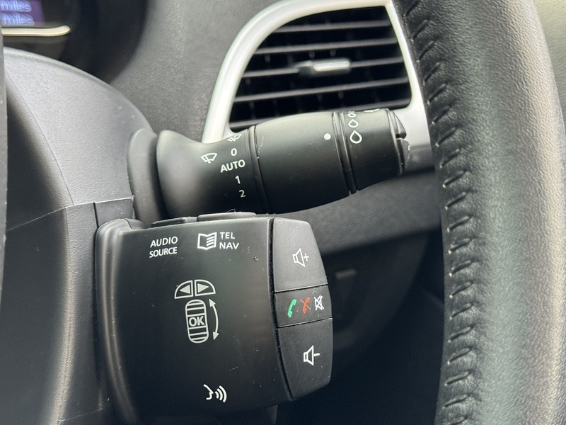 Used Renault Megane 2011 for sale - 76919788: Photo 66