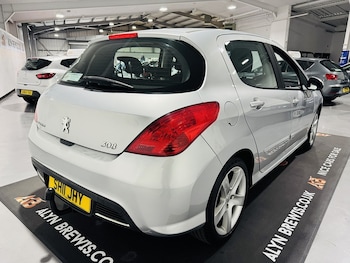 Used Peugeot 308 2011 for sale - 75724291: Photo
