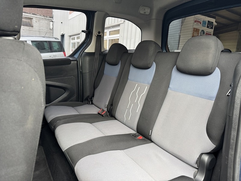 Used Peugeot Partner Tepee 2015 for sale - 76798861: Photo 30